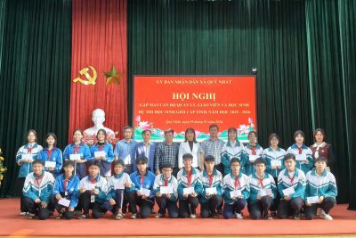 LÃNH ĐẠO XÃ QUỸ NHẤT CÙNG VỚI NHÀ TRƯỜNG GẶP GỠ, TRAO QUÀ ĐỘNG VIÊN HỌC SINH GIỎI CẤP TỈNH NĂM HỌC 2025 – 2026
